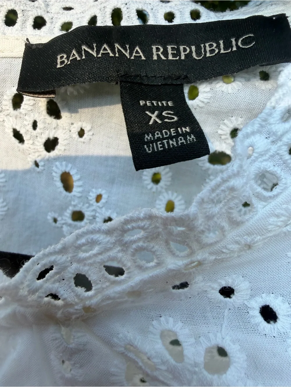 Banana Republic White Eyelet Lace Long Sleeve Top